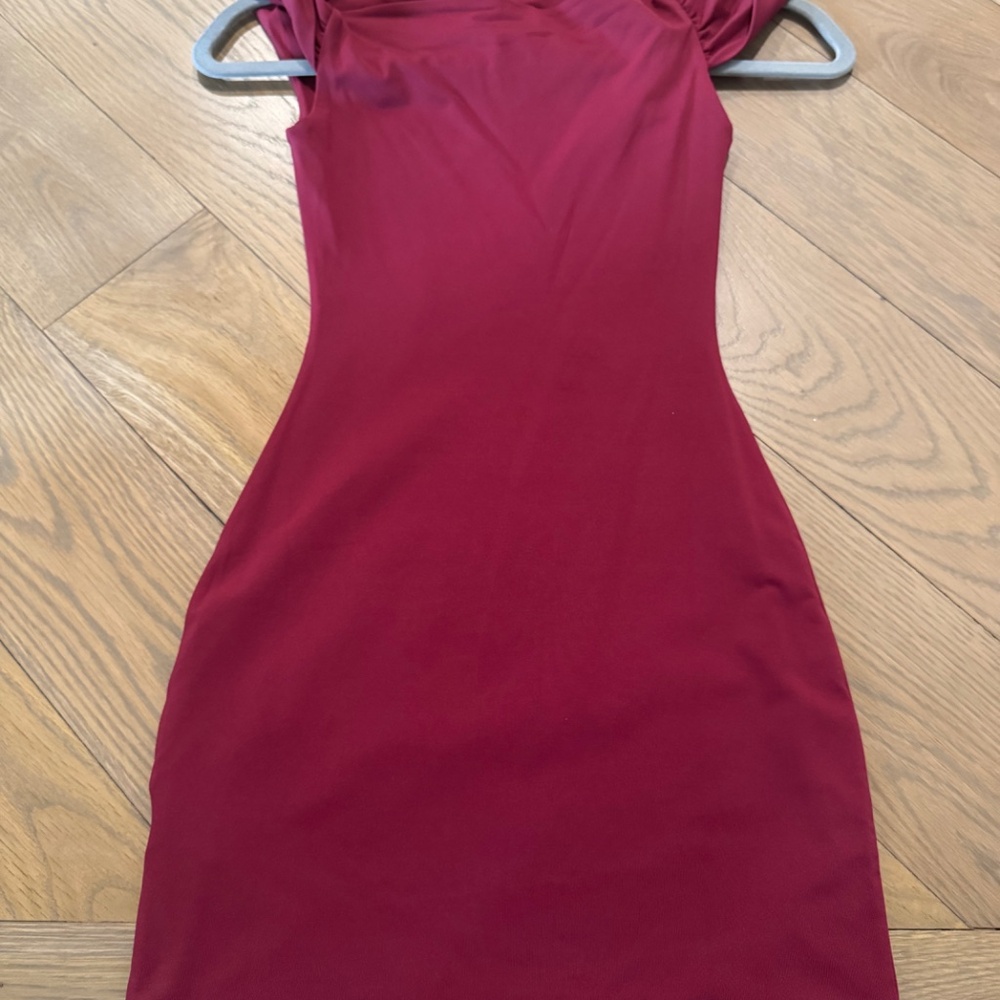 Aritzia NWT Mini dress Marroon - Picture 4 of 8